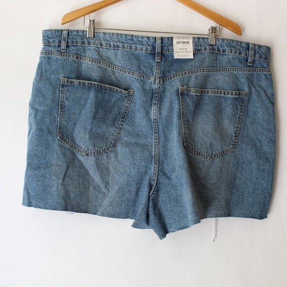 COTTON ON Curve A-Line High Rise Denim Shorts Distressed NEW Plus Size 18 - Picture 3 of 3